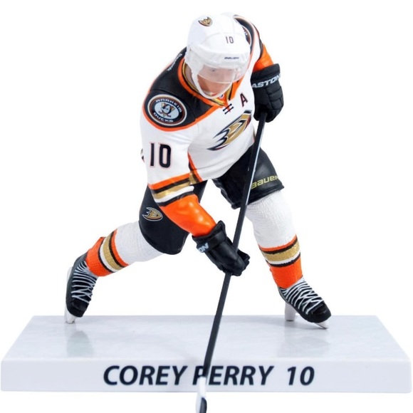 NHL Figure 6-Inch Corey Perry - Picture 2 of 6